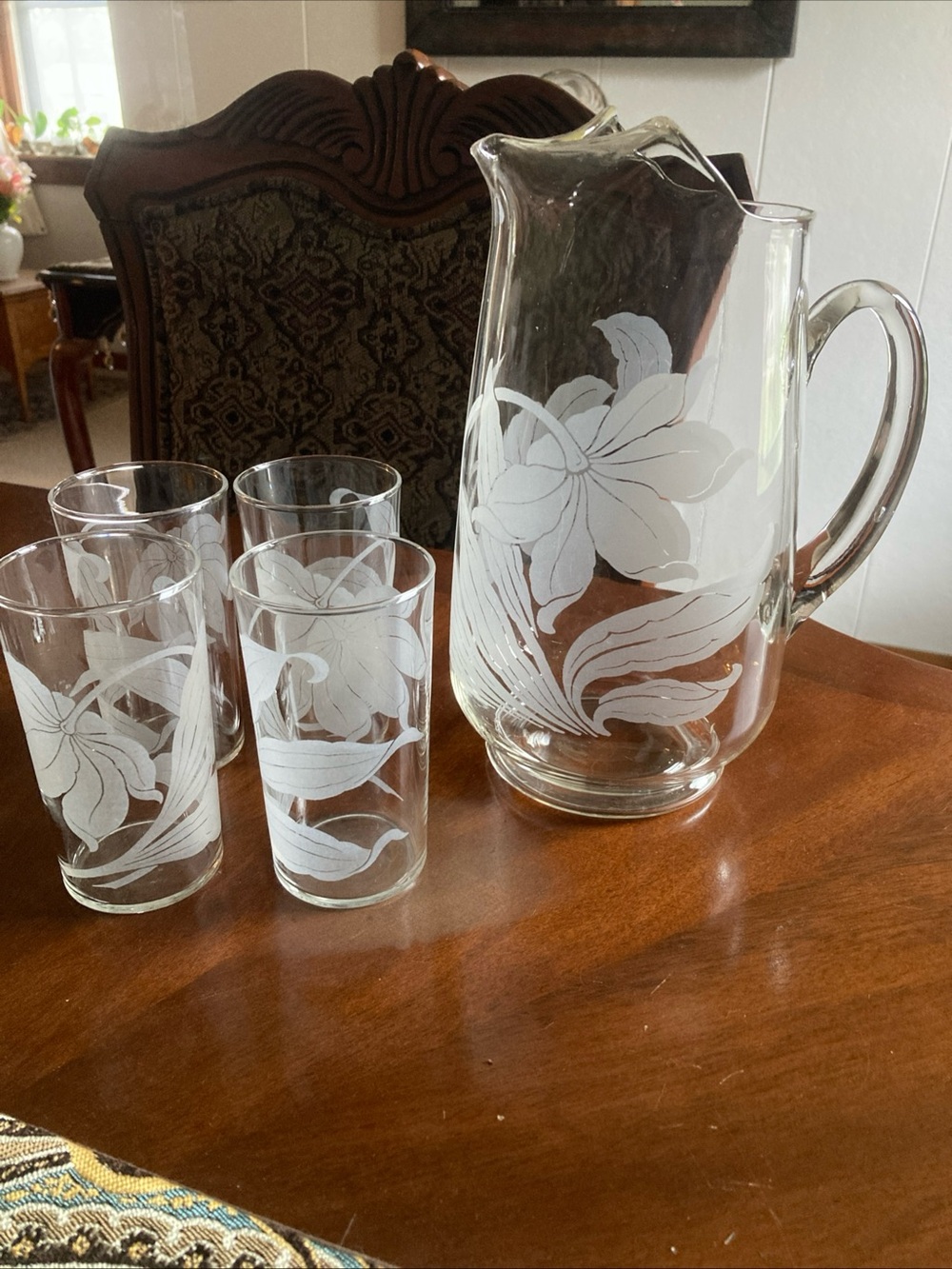 VTG etched frosted floral glass pitcher & 4 tumbler beverage set